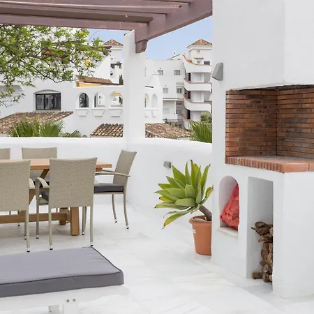 Apartment Aldea Blanca, Puerto Banus With Sea View *