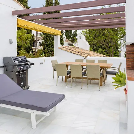 Apartment Aldea Blanca, Puerto Banus With Sea View *