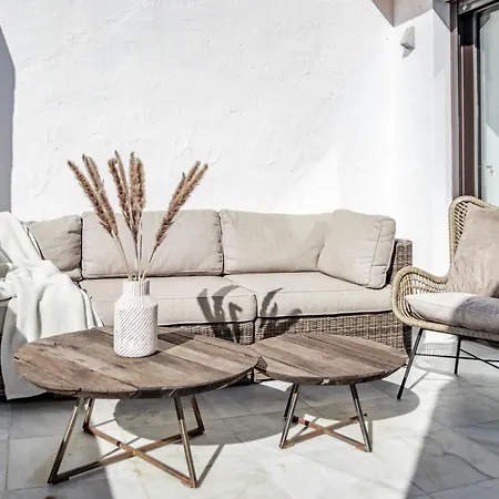 Aldea Blanca, Puerto Banus With Sea View Apartment *